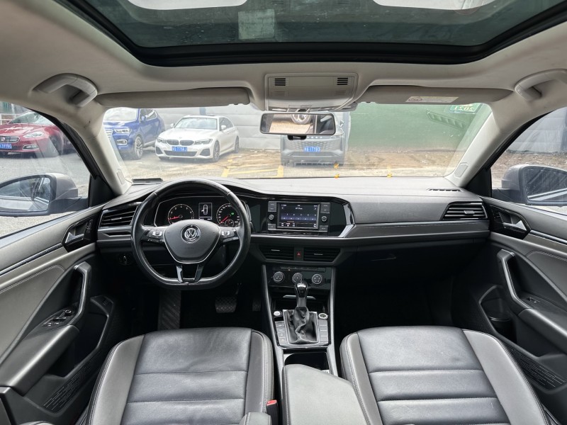 东莞19年大众速腾4