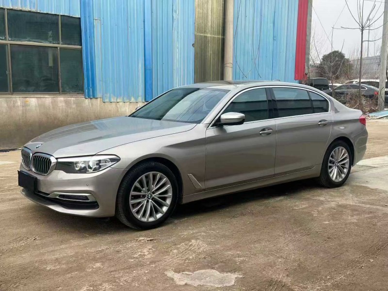 徐州19年宝马5系3