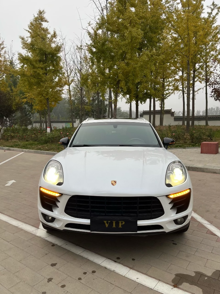 廊坊14年保时捷Macan1