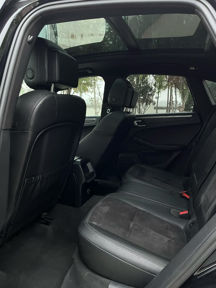 廊坊14年保时捷Macan9