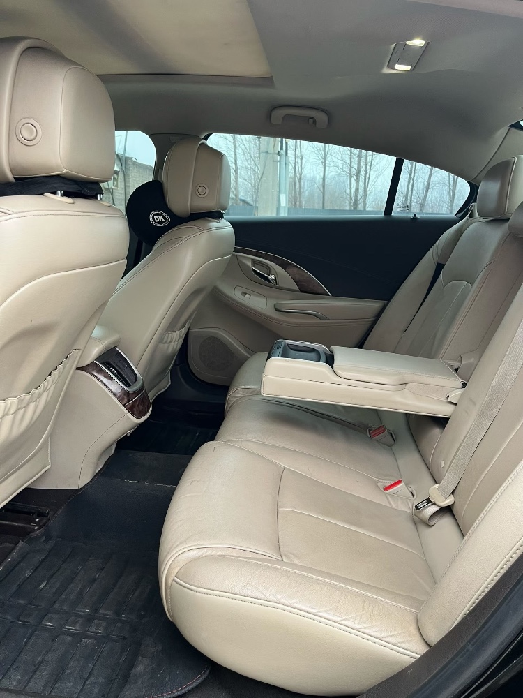 廊坊15年别克君越8