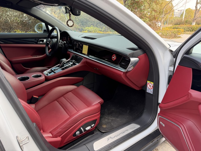 盐城21年保时捷帕拉梅拉6