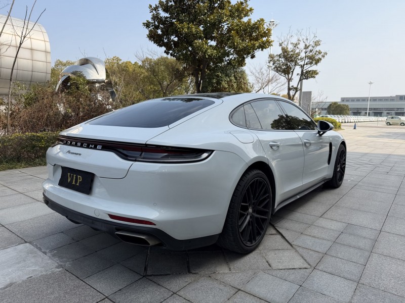 盐城21年保时捷帕拉梅拉8