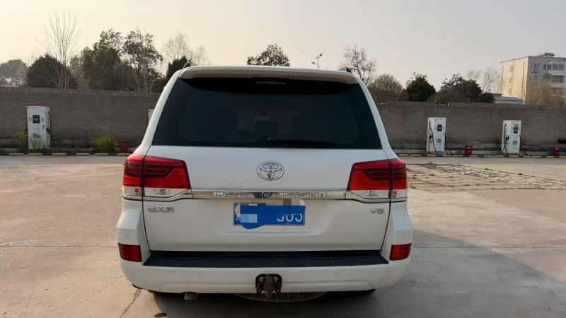 安阳16年丰田兰德酷路泽8