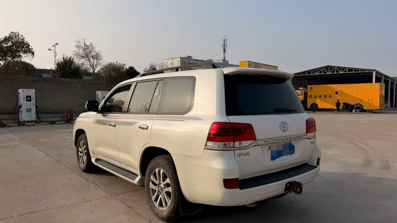 安阳16年丰田兰德酷路泽9