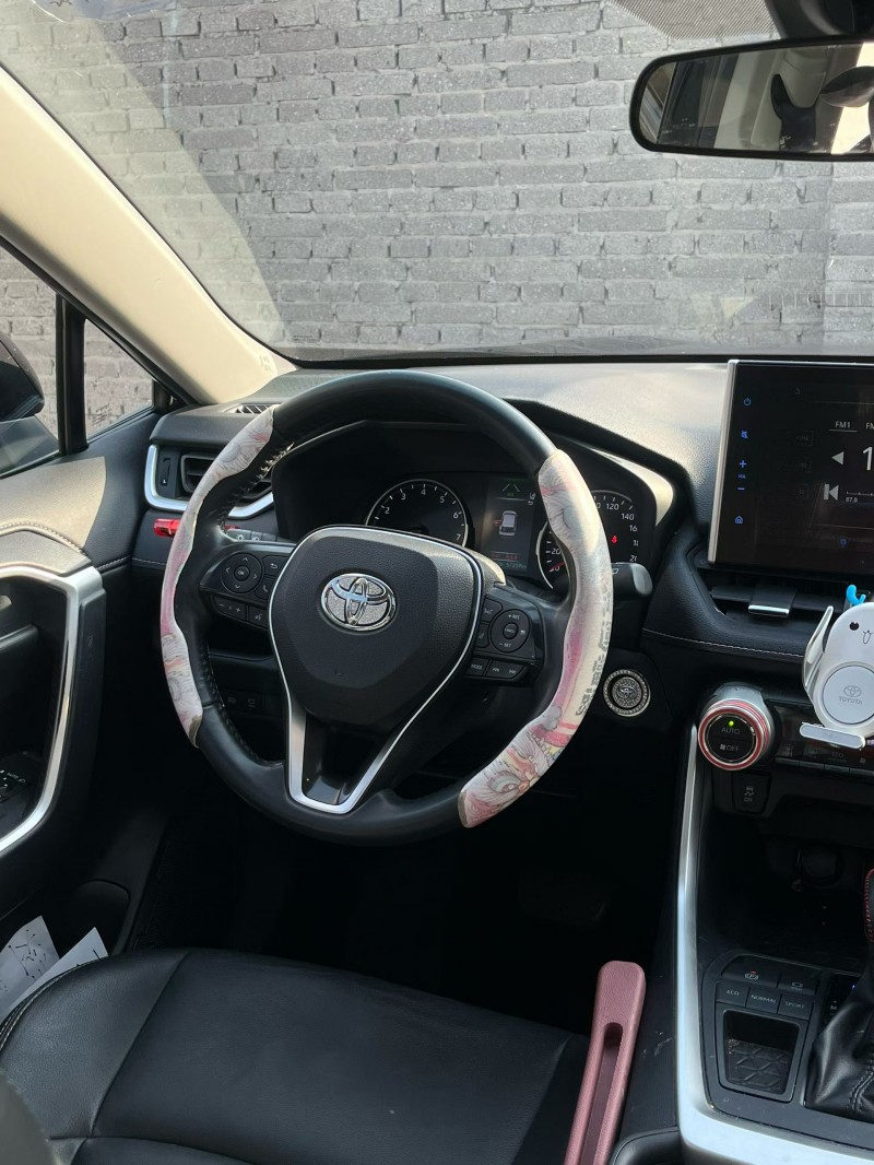 廊坊23年丰田威兰达4