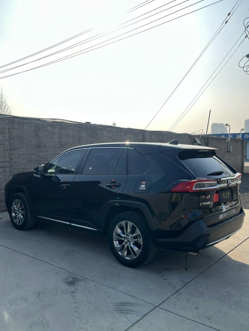 廊坊23年丰田威兰达8