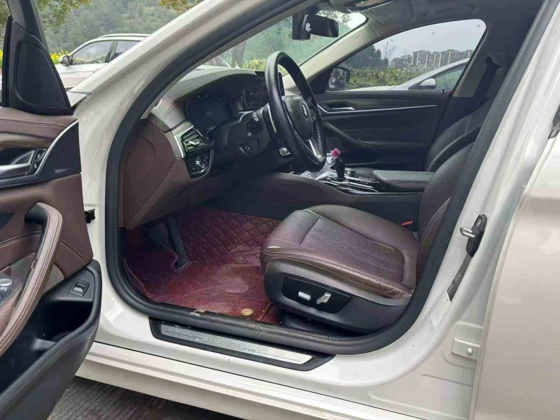 安顺21年宝马5系5