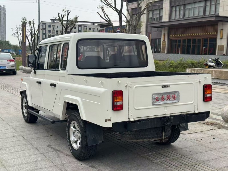 广州18年北汽制造战旗3