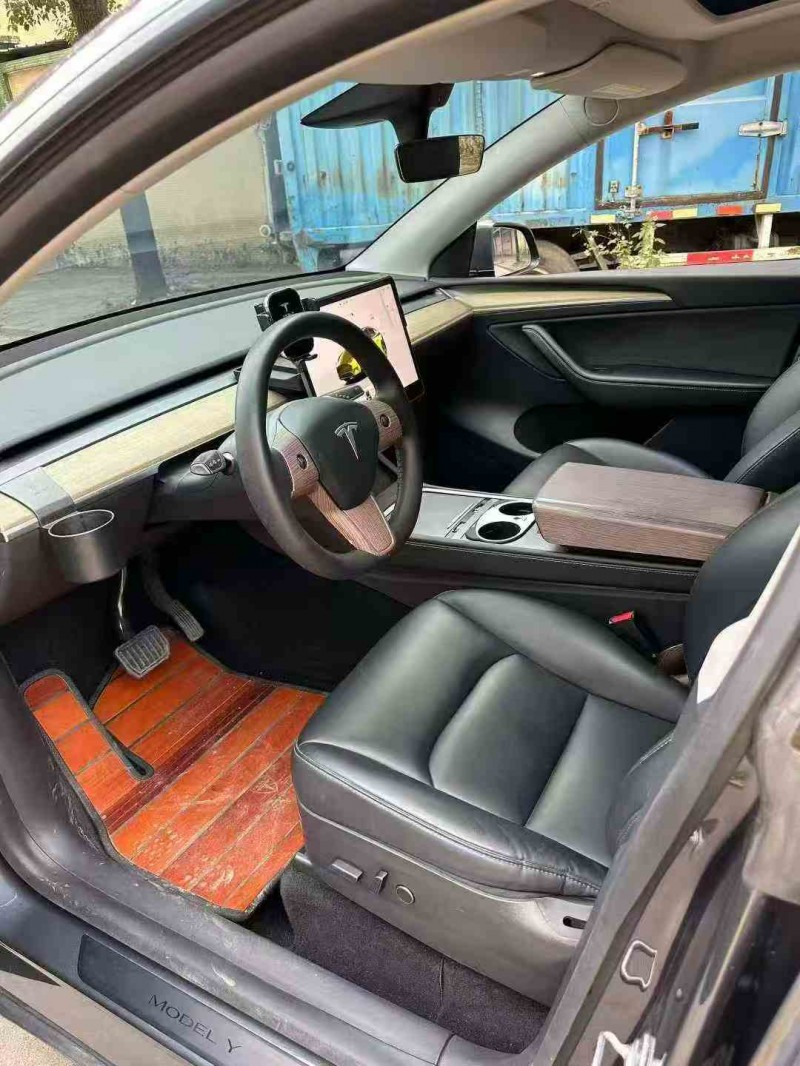 湛江22年特斯拉MODEL Y3