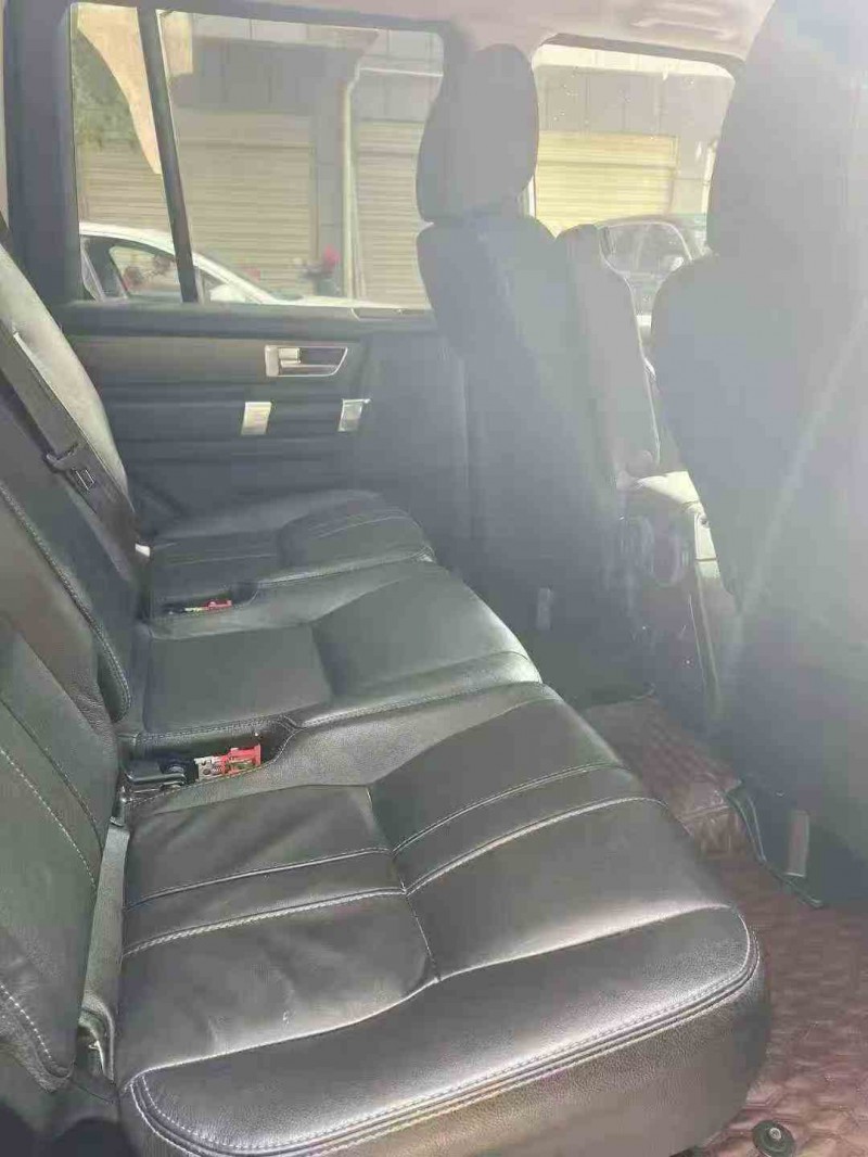 遵义16年路虎发现8