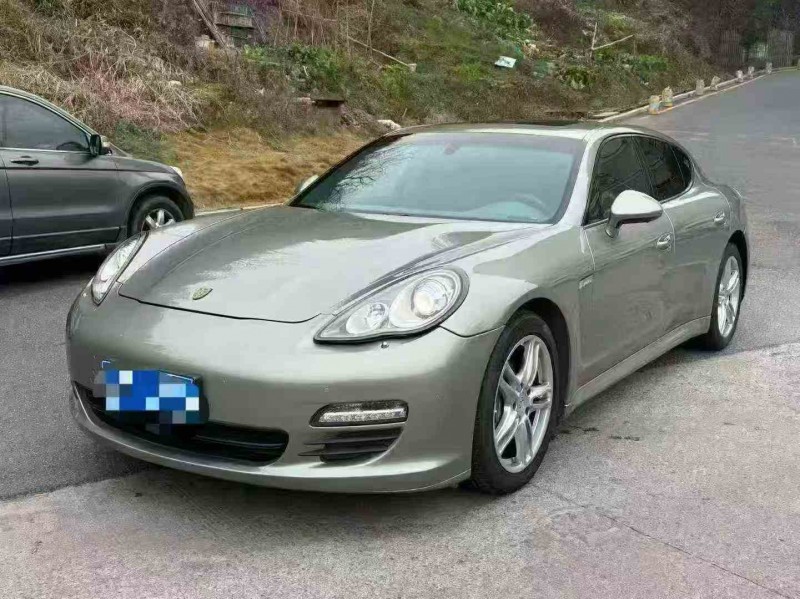 三明13年保时捷帕拉梅拉3