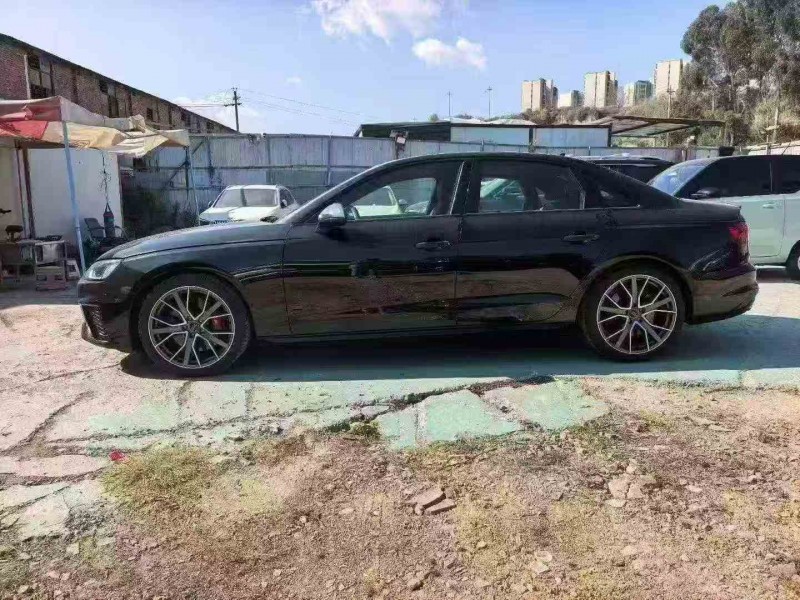 保山25年奧迪S43