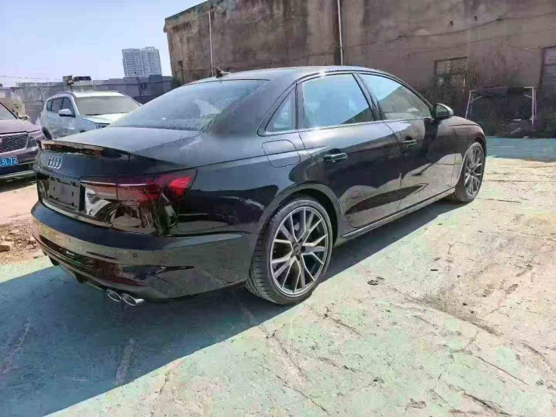 保山25年奧迪S48