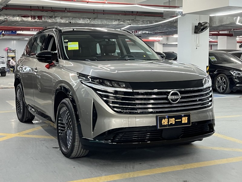 深圳26年日产探陆2