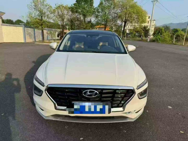 惠州22年现代名图1