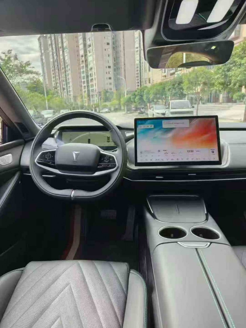 安顺25年长安汽车深蓝5