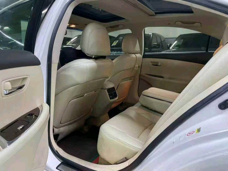 徐州11年雷克萨斯ES5