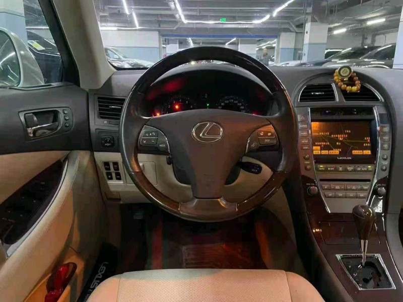 徐州11年雷克萨斯ES6