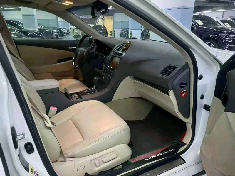 徐州11年雷克萨斯ES8