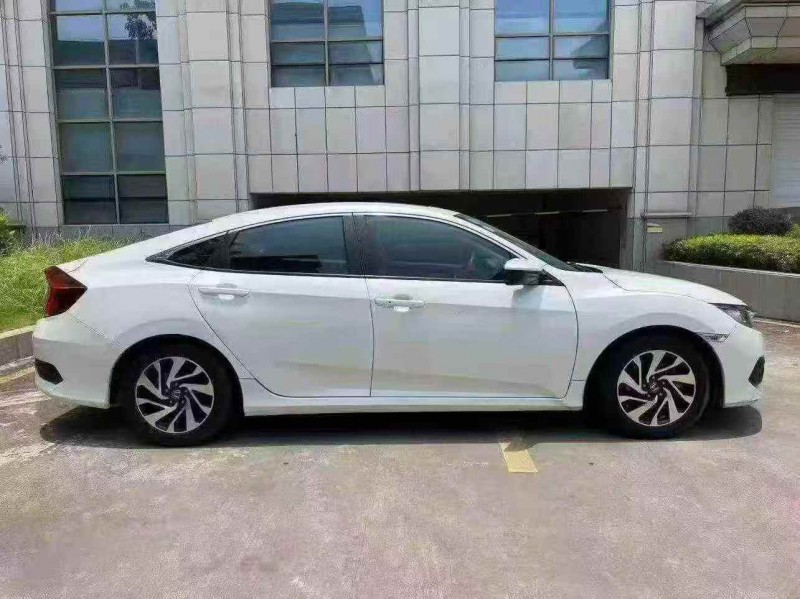 广州19年本田思域5