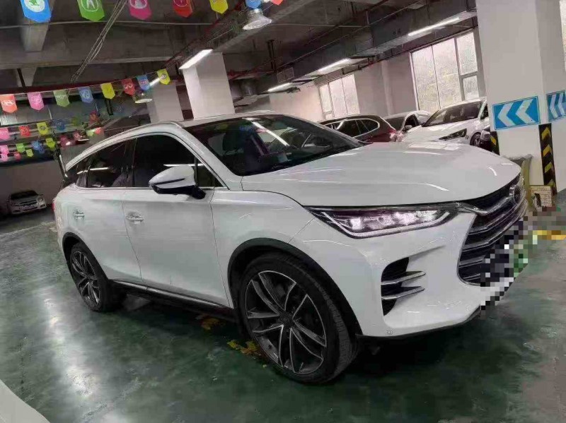 銅仁18年比亞迪唐3