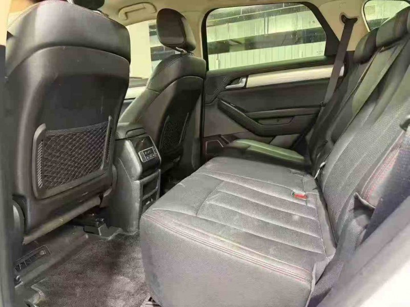 銅仁18年比亞迪唐6