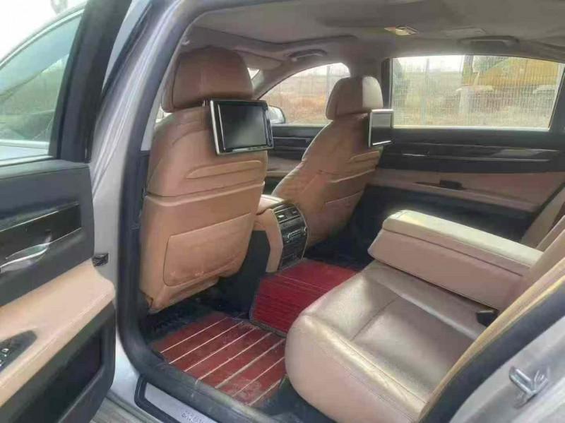 廣州15年寶馬7系7