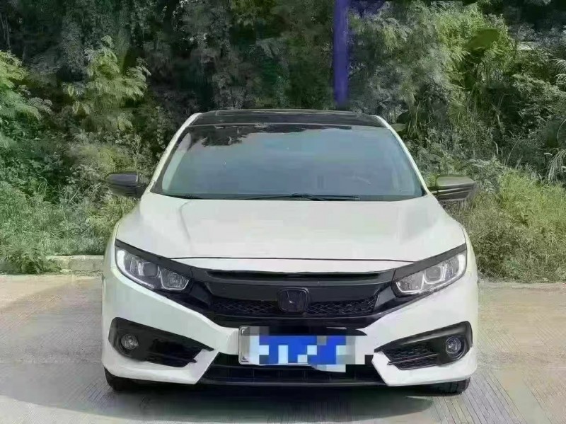 汕头19年本田思域1