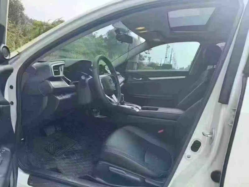 汕头19年本田思域4