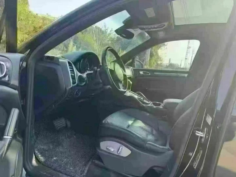 汕头15年保时捷卡宴4