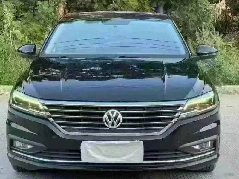 汕头19年大众朗逸1