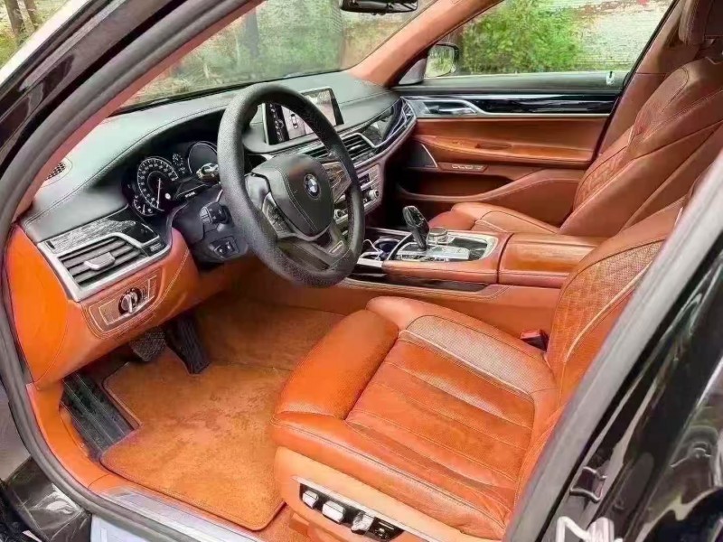 菏澤18年寶馬7系4