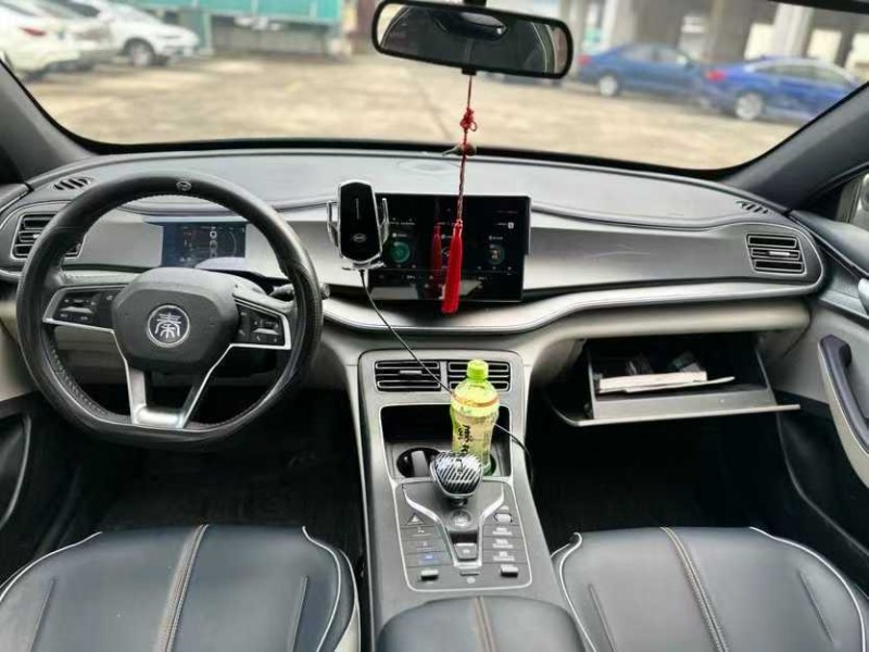 東莞23年比亞迪秦5