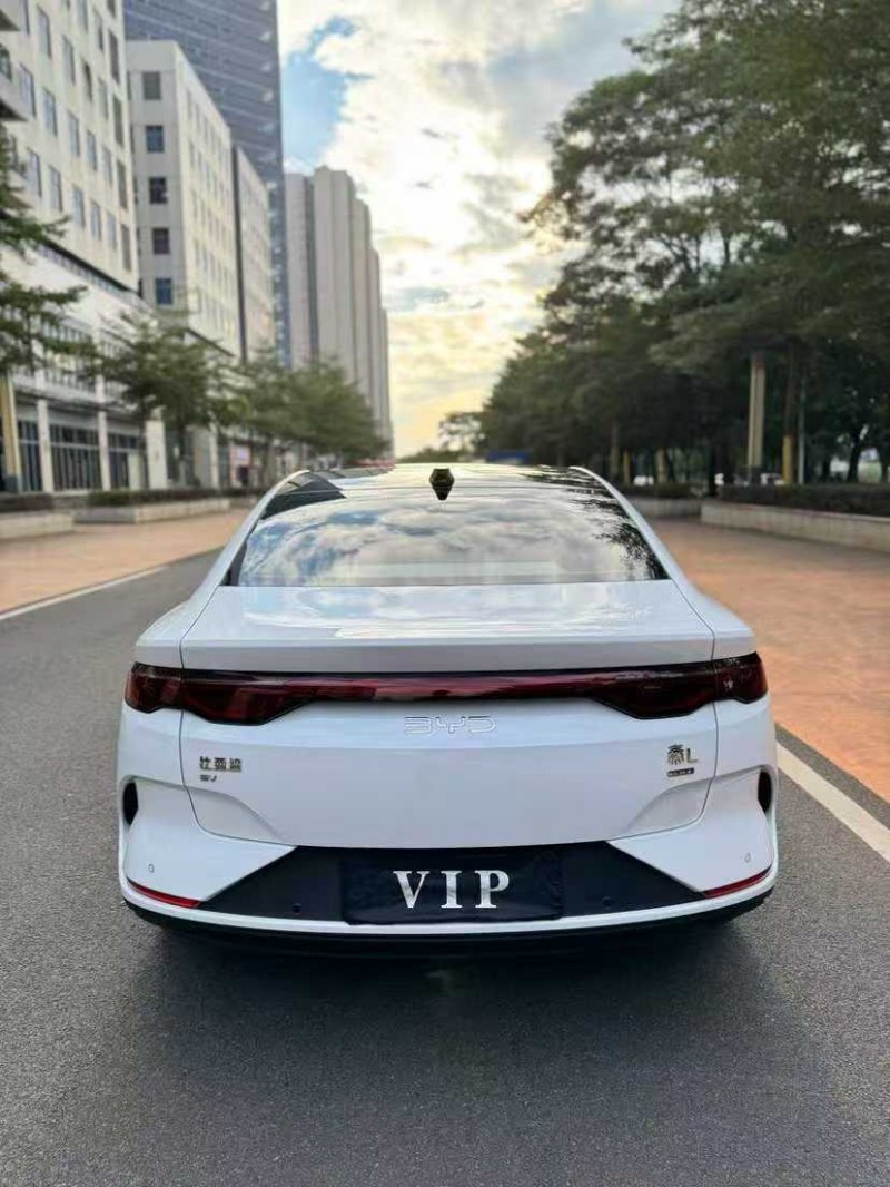 东莞25年比亚迪秦8