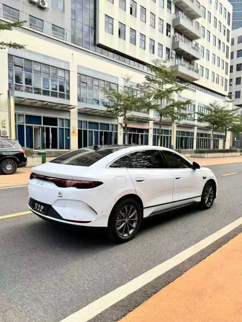 东莞25年比亚迪秦9