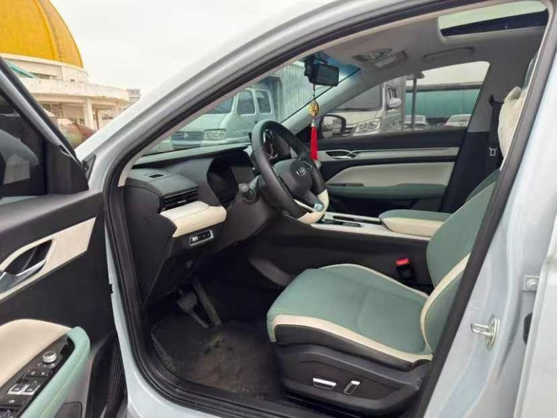 东莞23年吉利帝豪3