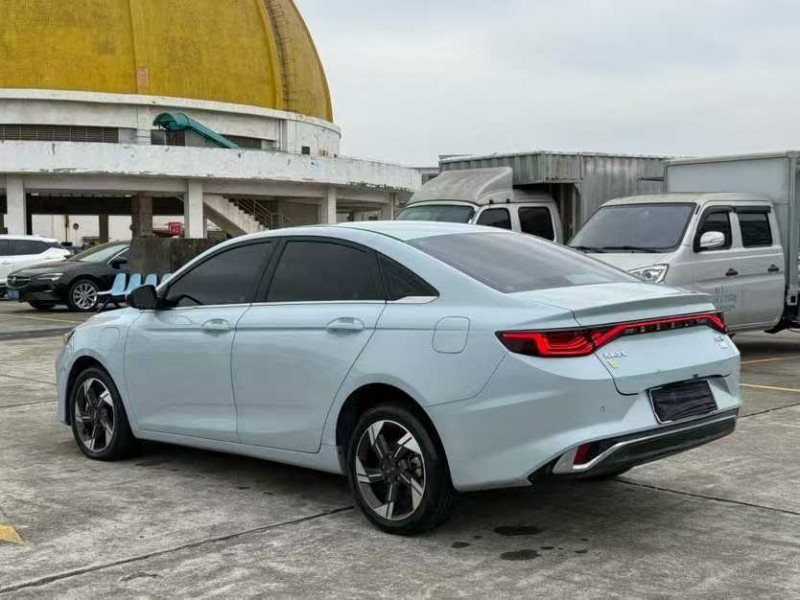 东莞23年吉利帝豪7