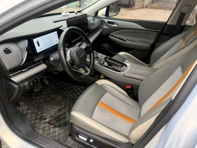 中山23年传祺埃安S9