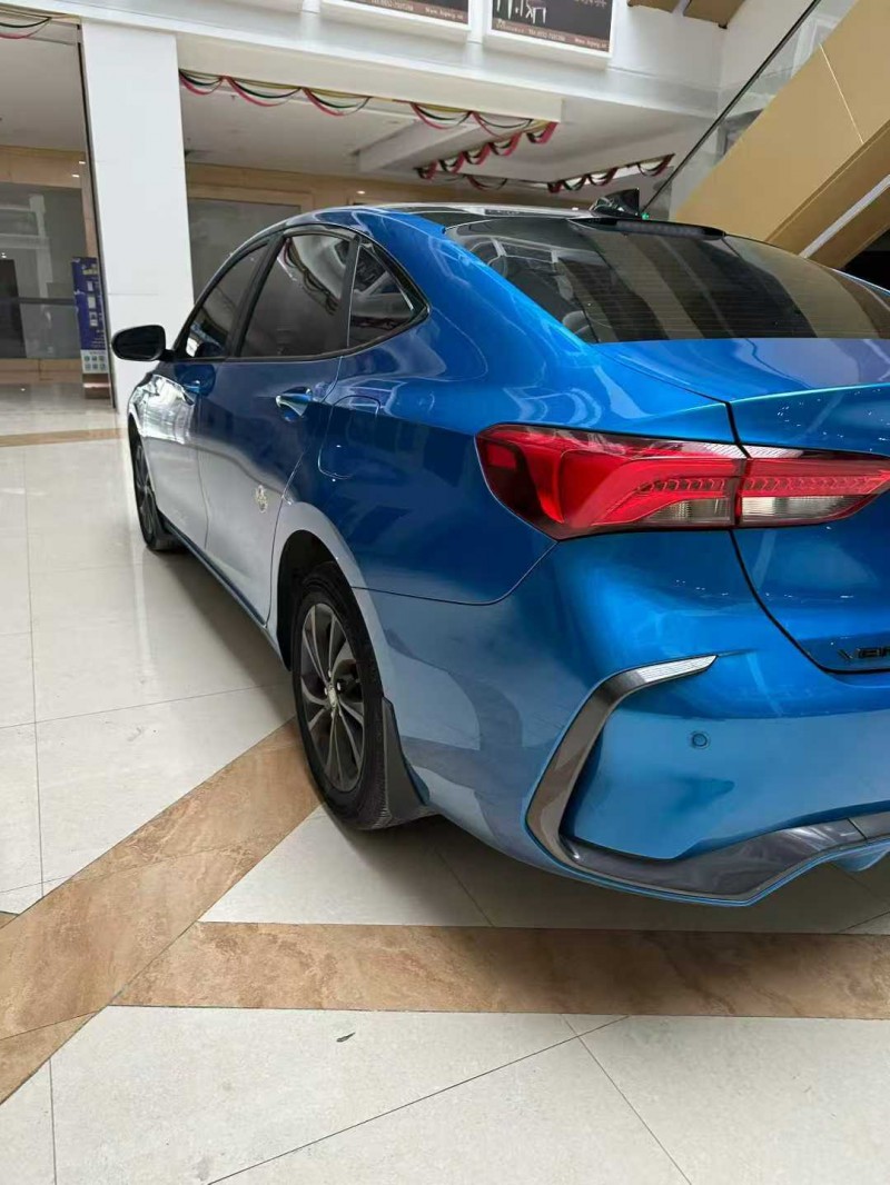 蚌埠23年别克威朗8