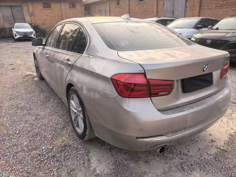 楚雄16年寶馬3系3