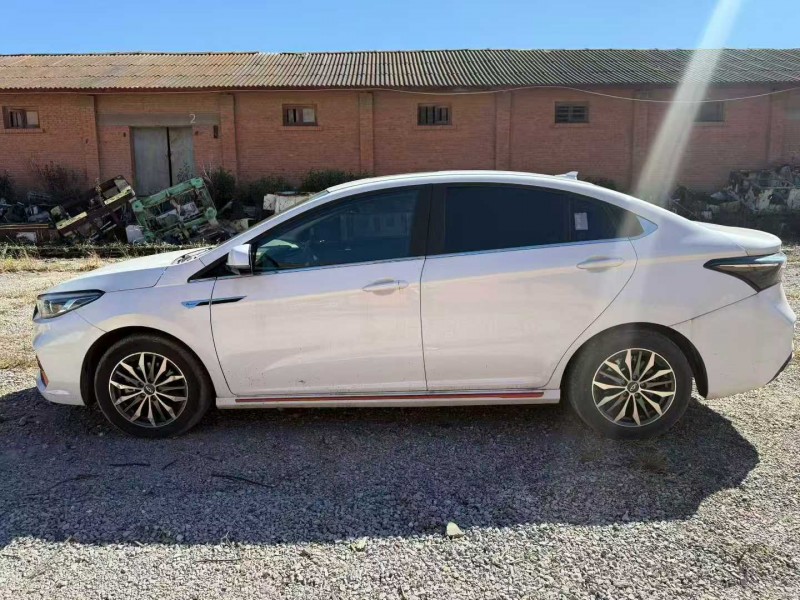 楚雄24年奇瑞艾瑞泽7