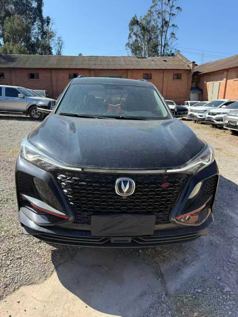 楚雄21年长安汽车CS751