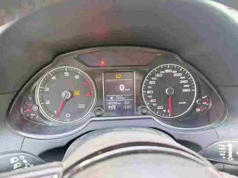 天津17年奥迪Q58