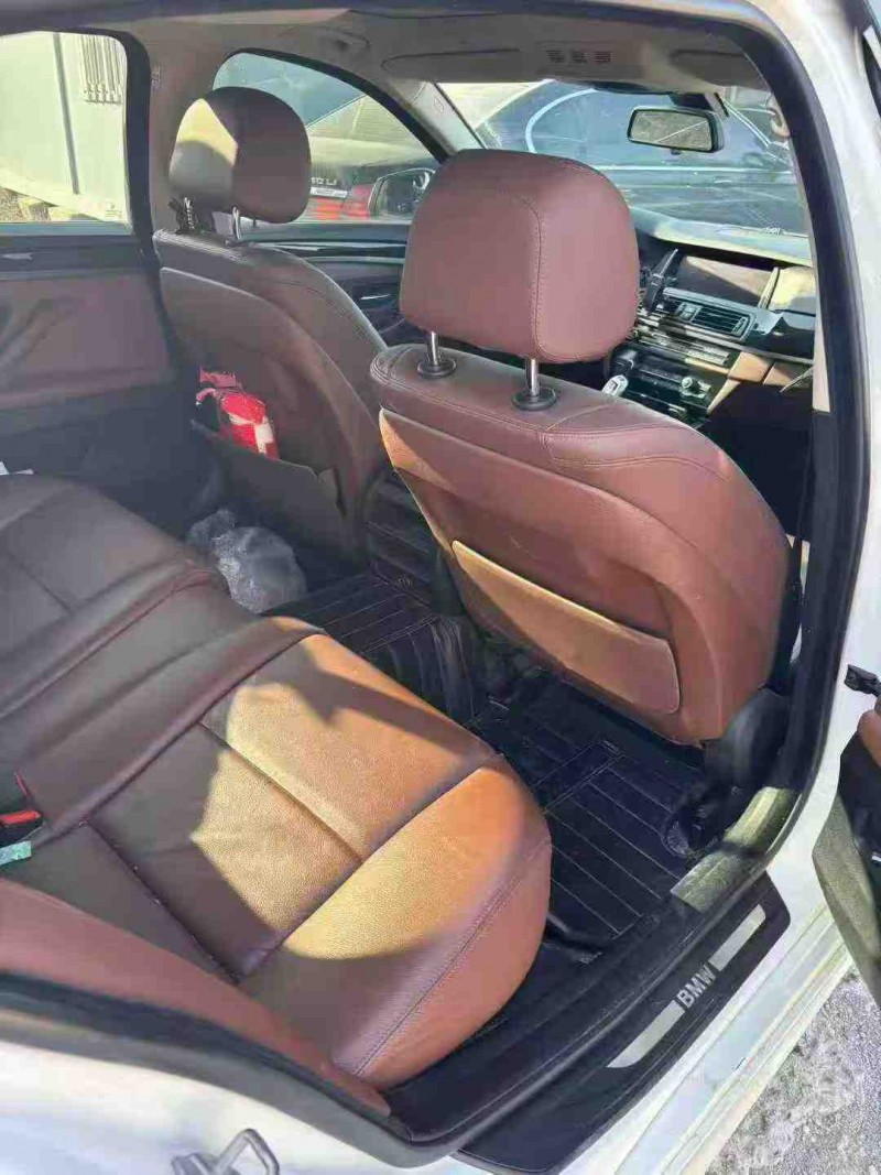 天津13年寶馬5系3