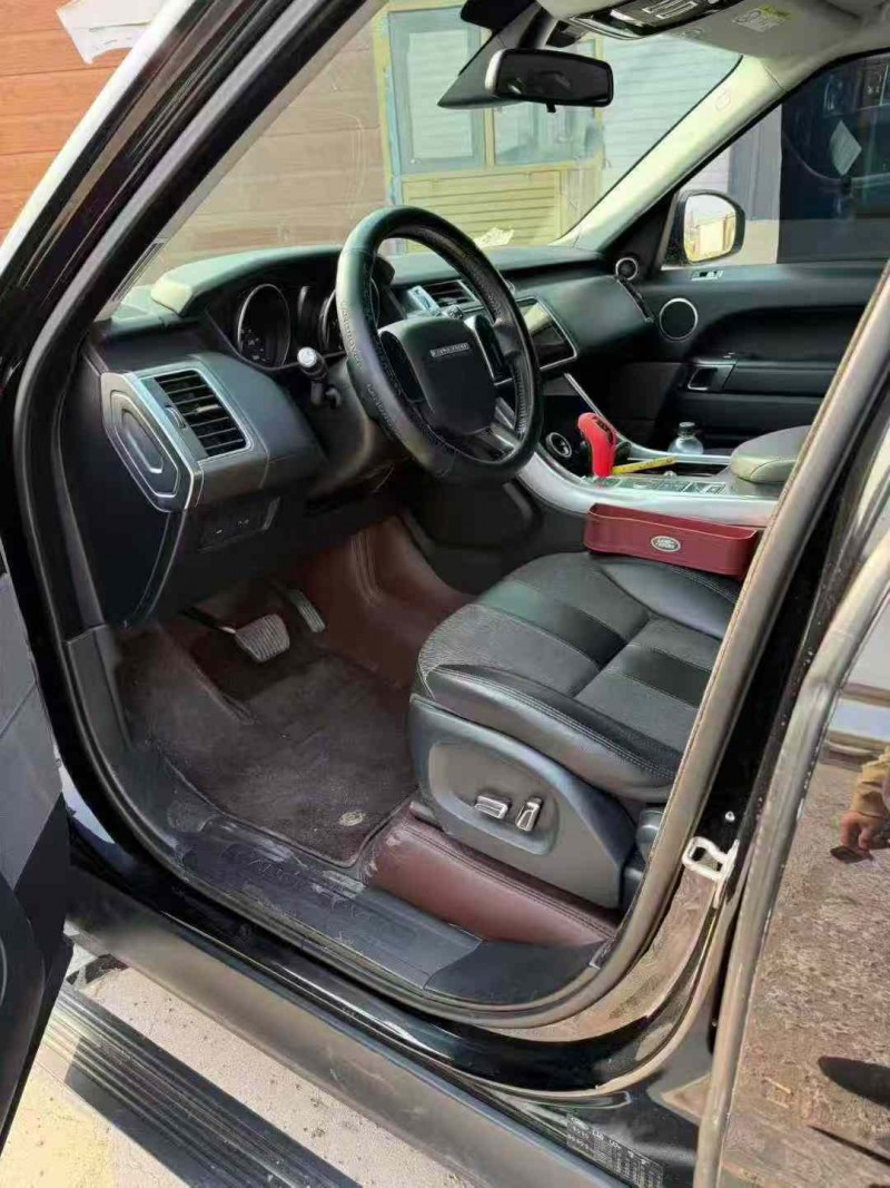 天津16年路虎揽胜运动6