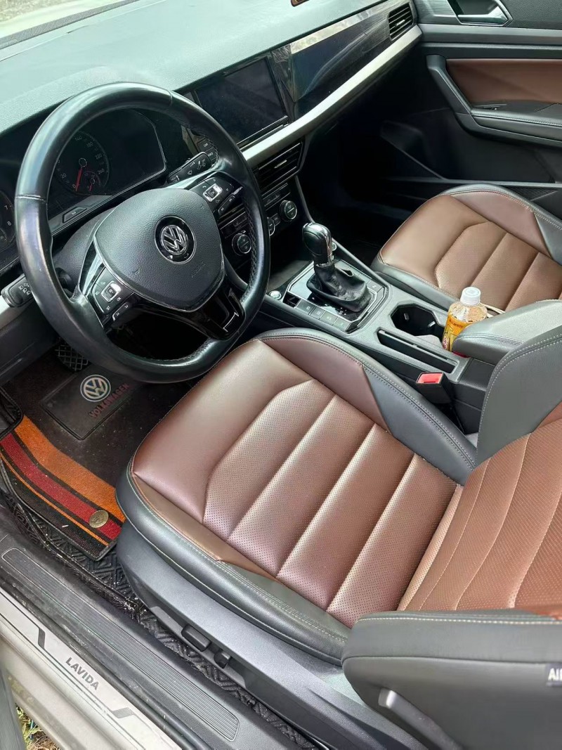 景德镇20年大众朗逸3