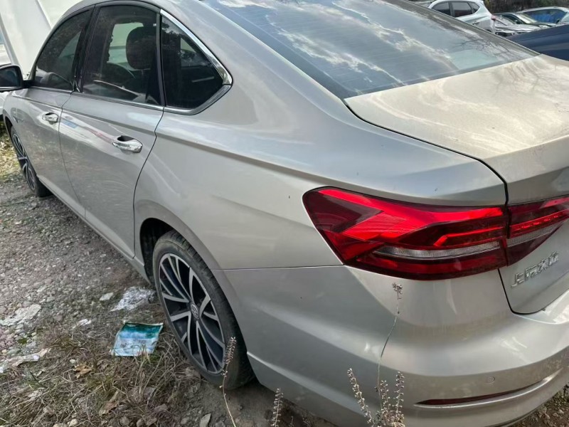 景德镇20年大众朗逸4