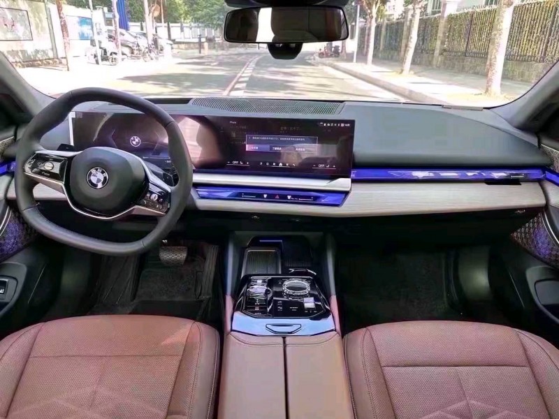 广州25年宝马5系6