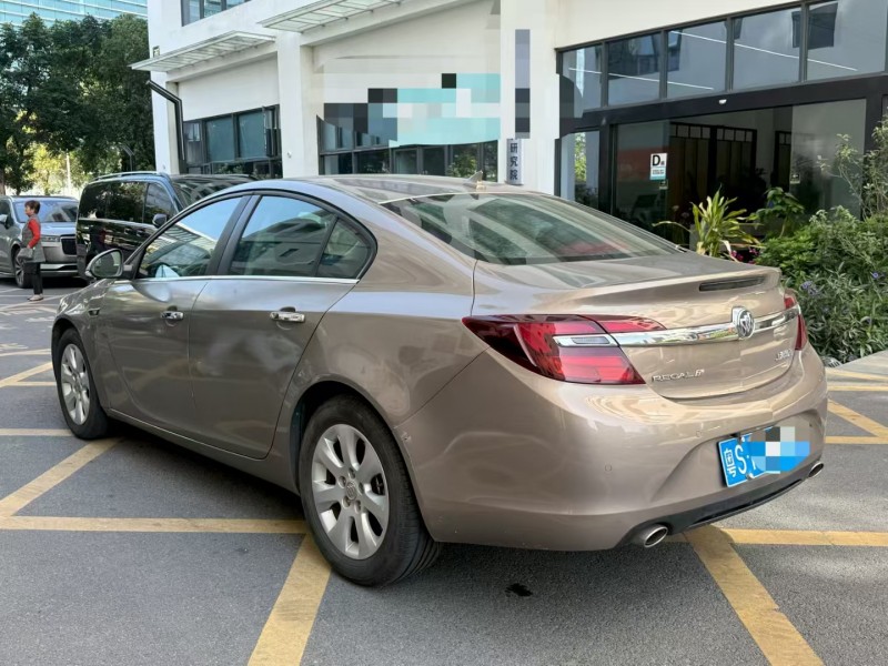 深圳15年别克君威5